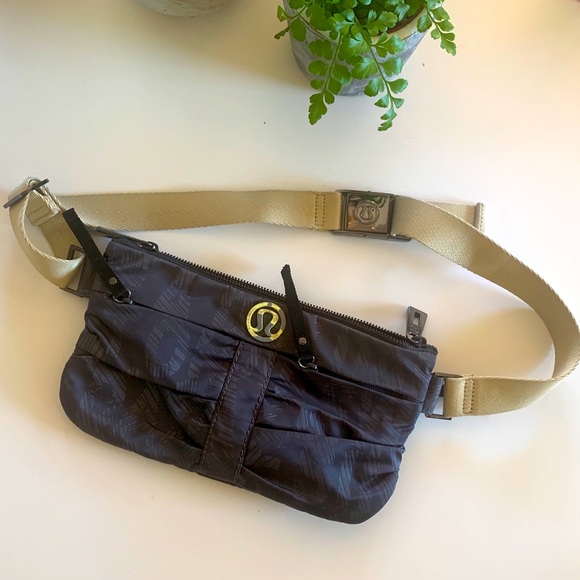 Lululemon Travel/Fitness Waist Bag